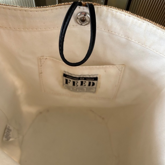 Feed Projects- FEED 50 Burlap Crossbody Bag - Picture 4 of 12